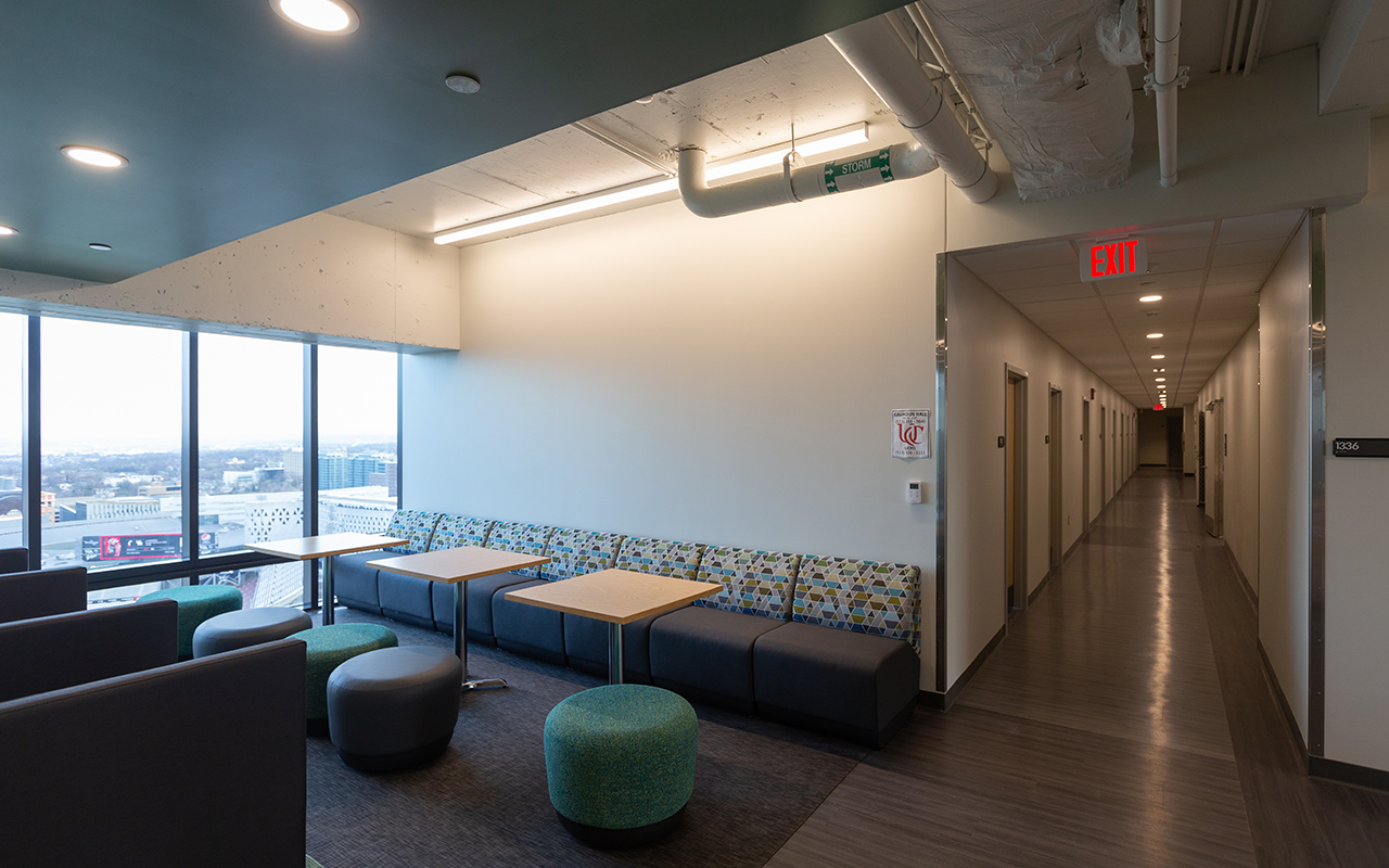 Floor lounge with seating, writing surfaces and large windows