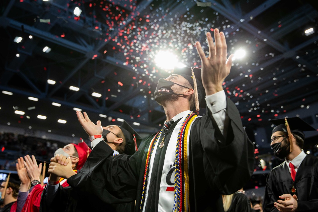 UC hosts fall commencement celebrating of 2,284