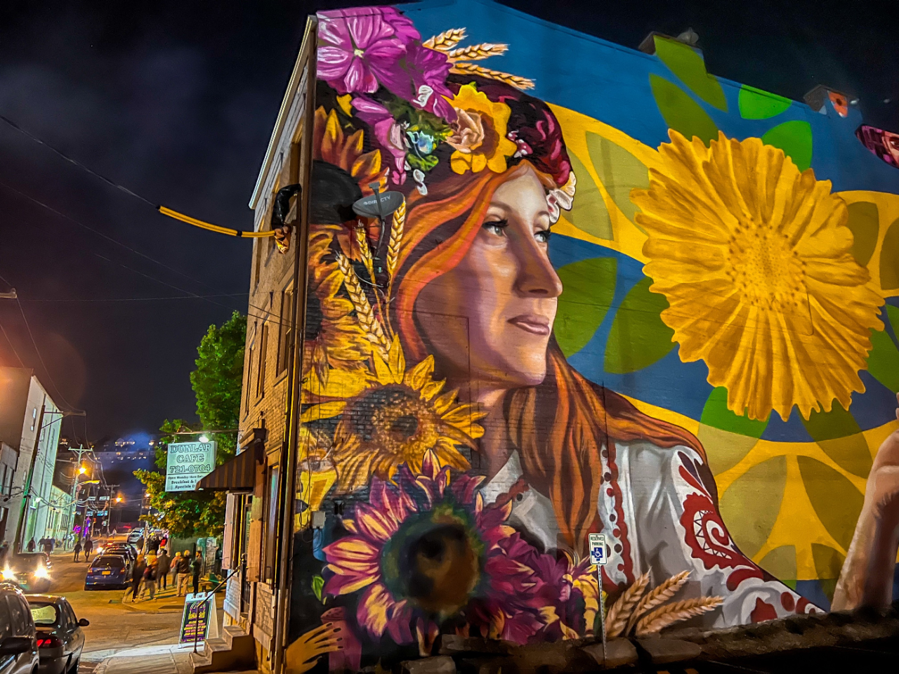 Colorful mural of in downtown Cincinnati by Jenny Ustick