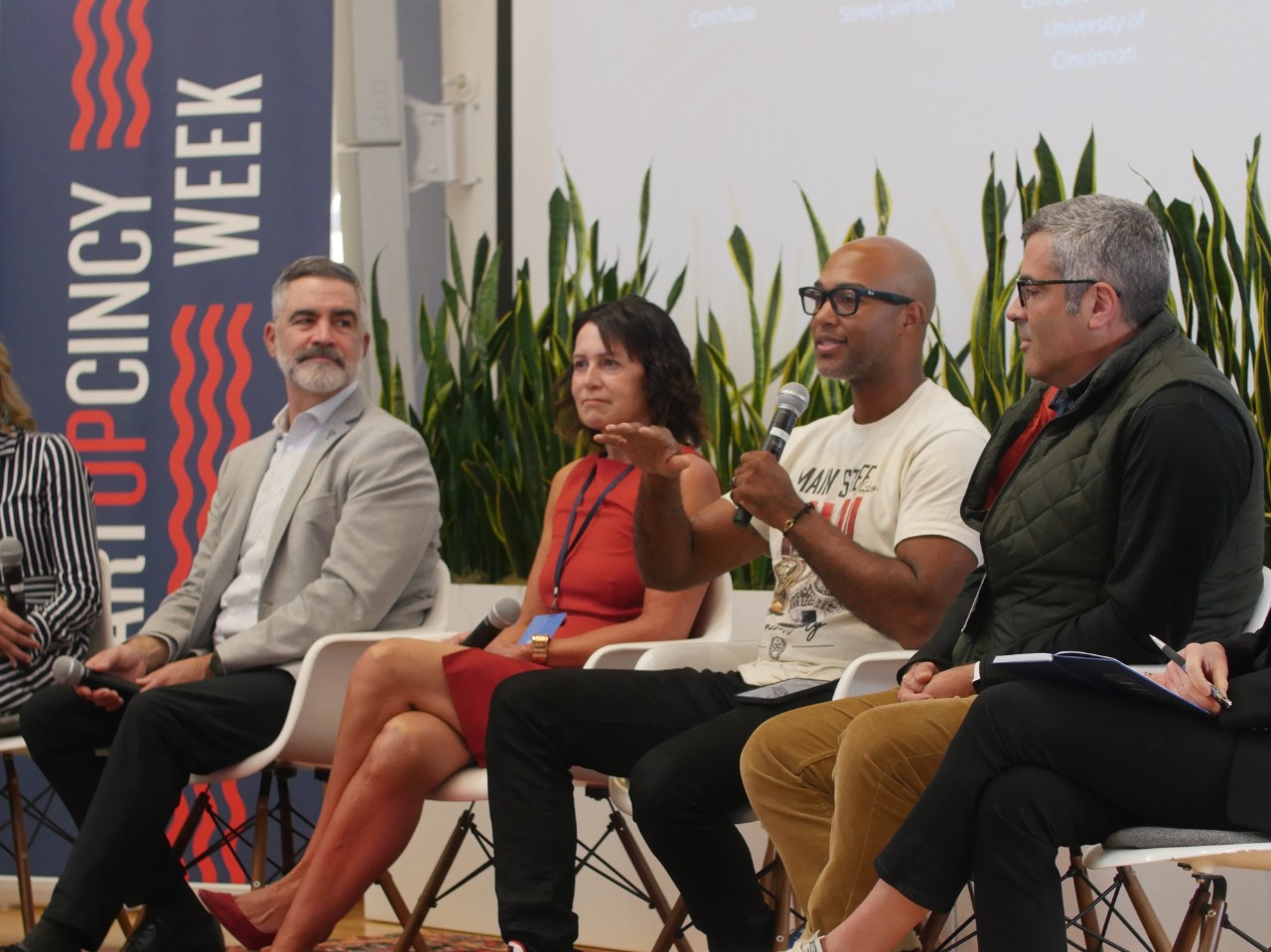 Leaders of startup organizations holding a seminar during StartupCincy Week 2024.