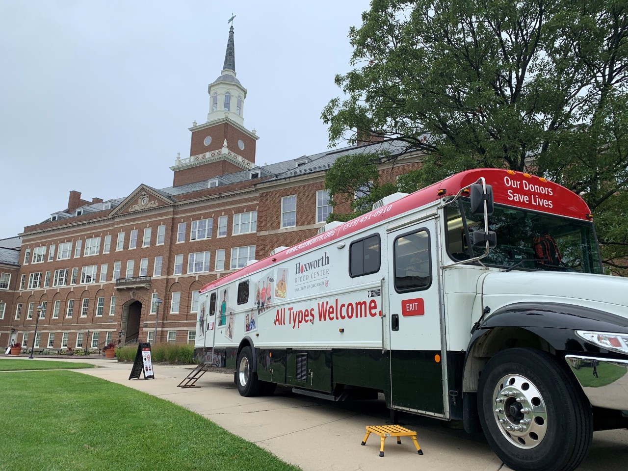 UC blood drive Hoxworth mobile donations bus