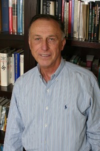 History Professor Emeritus Thomas Sakmyster.