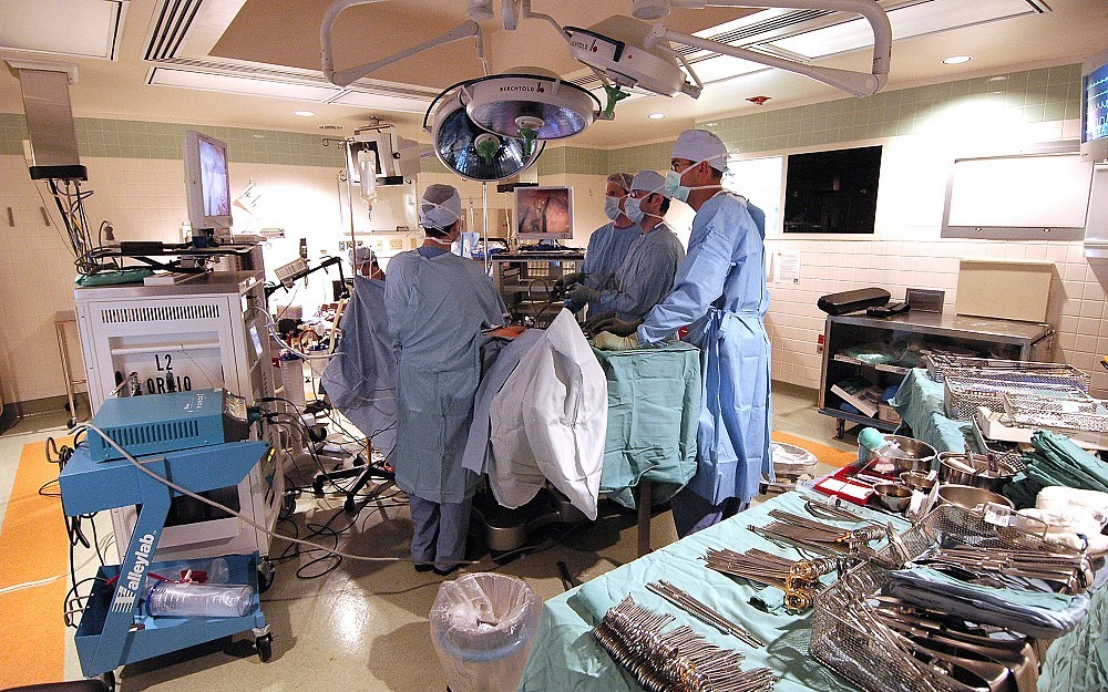 Bradley Davis, MD, and his team perform about 100 laparoscopic colon and rectal procedures annually.