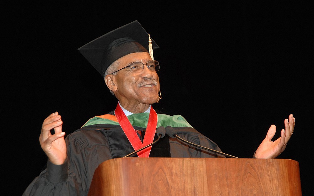 Alvin Crawford, MD, professor emeritus in pediatrics and orthopaedic surgery at the UC College of Medicine, was keynote speaker for the 2016 Honors Day ceremony at Aronoff Center. The College of Medicine awarded 169 students medical degrees.