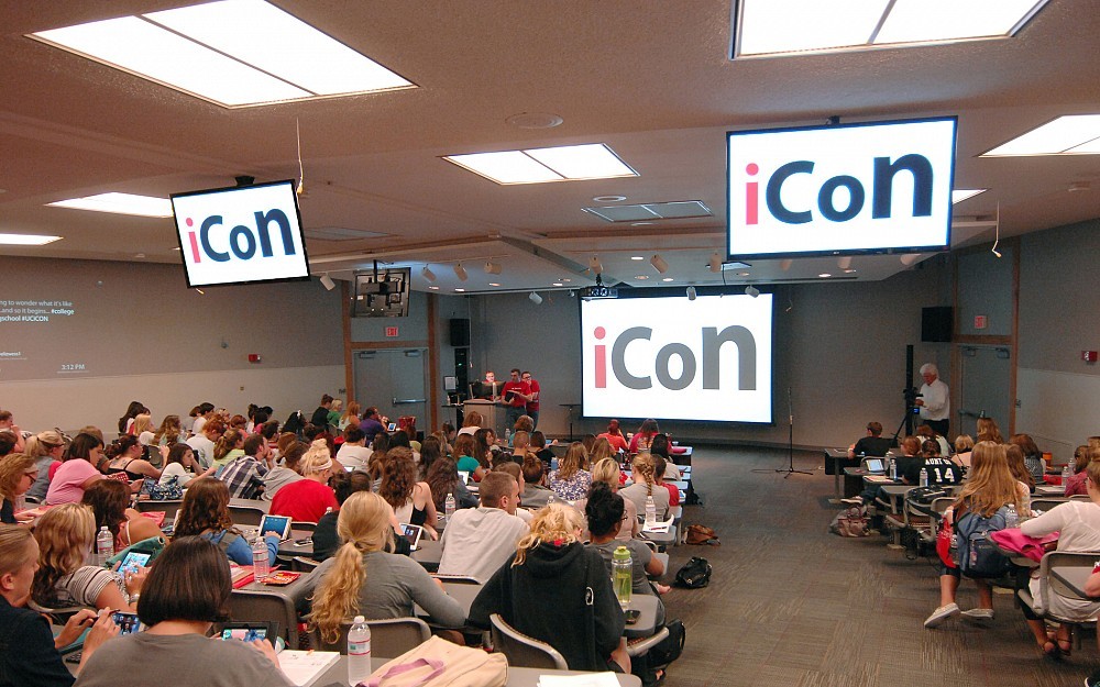 College of Nursing in iPad training, called iCon